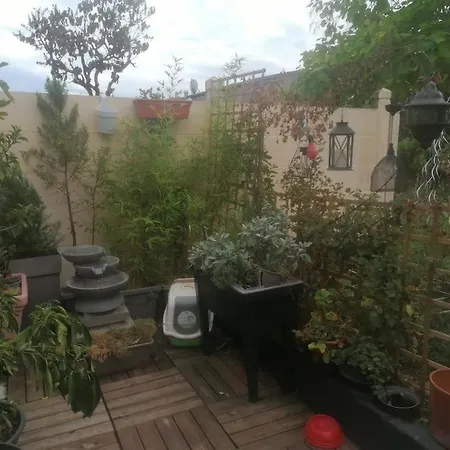 La Maison Ouverte Avec Cheminee Exterieure Et Villa Le Mans